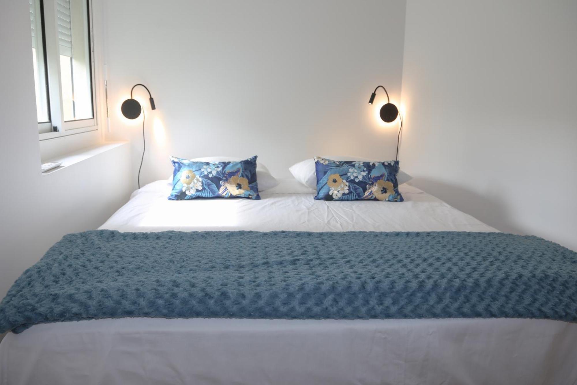 La Vue Du Phare - Appartement Neuf Avec Vue Imprenable Et Acces Crique เลอโกซิเยร์ ภายนอก รูปภาพ