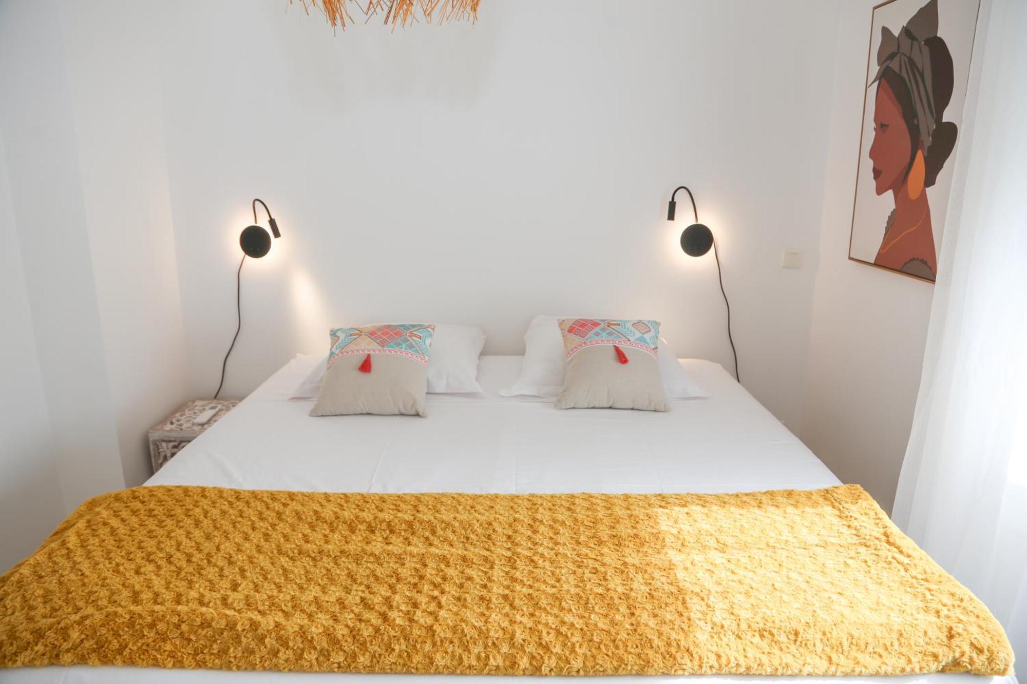 La Vue Du Phare - Appartement Neuf Avec Vue Imprenable Et Acces Crique เลอโกซิเยร์ ภายนอก รูปภาพ